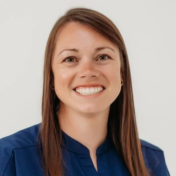 Mackinzy, Operations Manager at Athens Dental Associates.